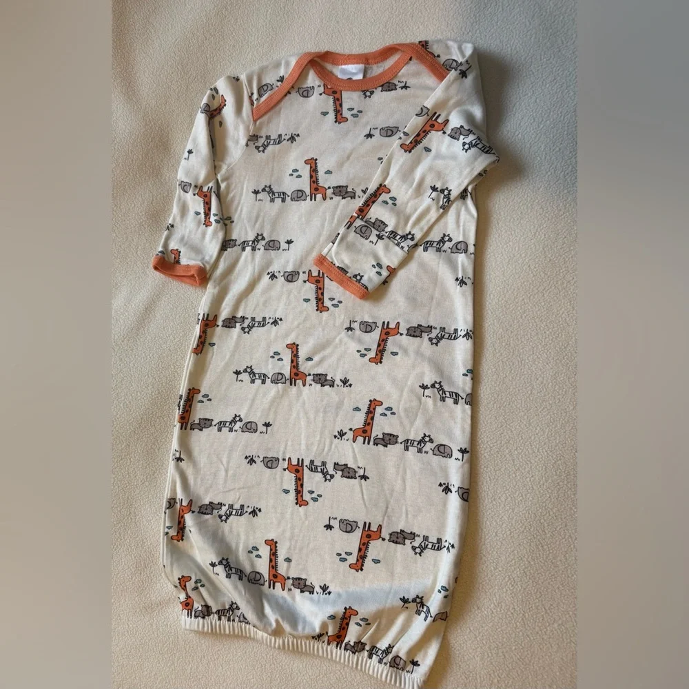 Gerber Baby 4-Pack Sleep Gowns Jungle Safari Animals 0-6m w/Mitten Cuffs NWT